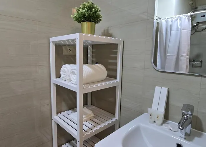 Cozy Modern Near Moa Brand New Furnishings Apartment